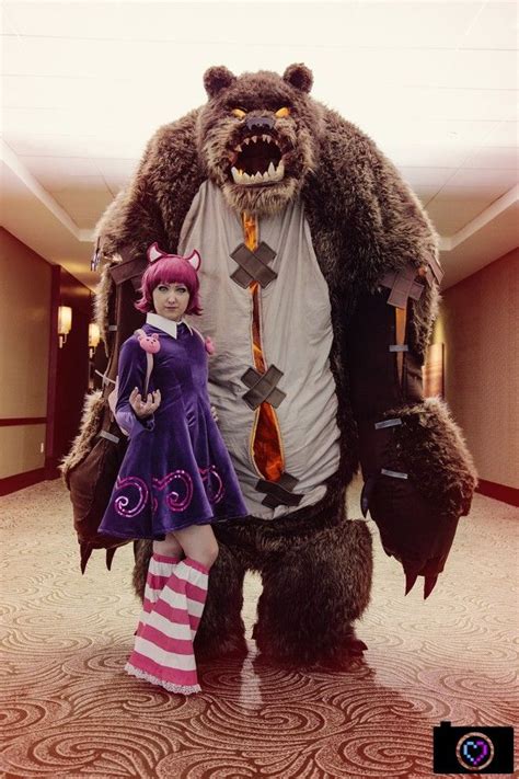 Dangerously good! Annie and Tibbers from League of Legends | Cosplay ...