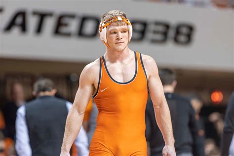 Young Oklahoma State wrestling team leaning on Daton Fix's talent, guidance