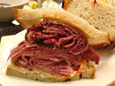 Little Ms. Piggys: Ben's Kosher Deli (Long Island)