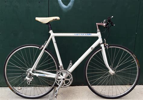 1988 Cannondale SR500 Road Bike | djcatnap.com