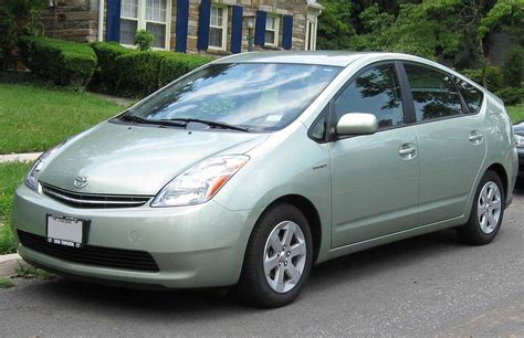 2005 Toyota Prius Base - 4dr Hatchback 1.5L Hybrid CVT auto