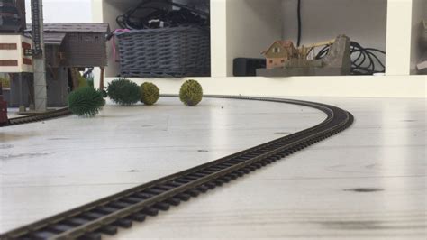 A video of my Mallard with its 9 coaches : r/modeltrains