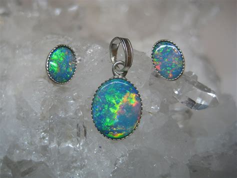 Opal Schmuckset Silber, Opal Ohrstecker blau, Opal Ohrringe, Opal Anhänger oval, Opal Australien ...