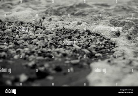 Sea black and white waves hi-res stock photography and images - Alamy