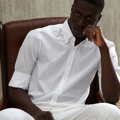 Top 10 All-White Outfits For Men: Fresh Looks For Summer 2024