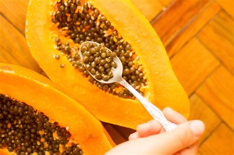 How to Eat Papaya Seeds: 12 Steps (with Pictures) - wikiHow