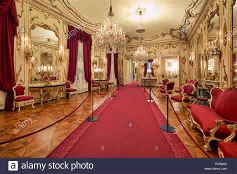 Schonbrunn Palace Interior Stock Photos & Schonbrunn Palace Interior ...