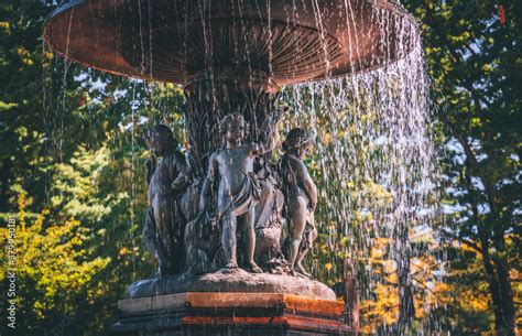 fountain in the Central Park New York Stock Photo | Adobe Stock