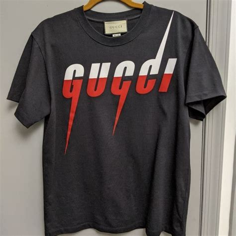 Oversized White/Red Gucci Tee | Gucci tee, Gucci shirts, Gucci