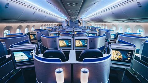 United Airlines' new inflight entertainment system nabs big award ...