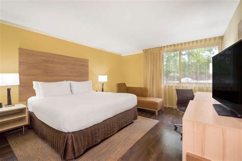 Wyndham Garden Washington DC Area Rooms: Pictures & Reviews - Tripadvisor