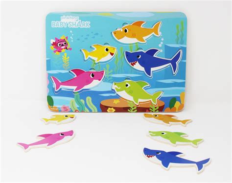 Baby Shark Wood Puzzle 5p puupalapeli | Karkkainen.com verkkokauppa