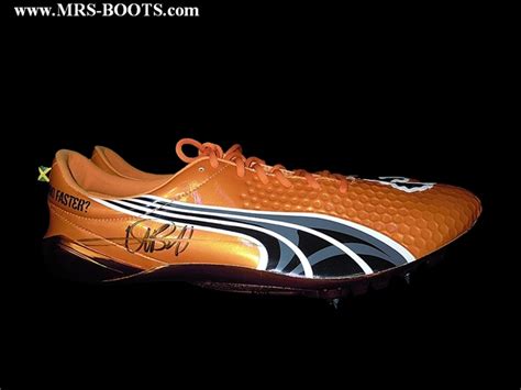 USAIN BOLT PUMA SPIKE SHOES