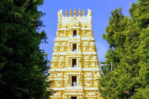 Mallikarjuna Jyotirlinga Temple Srisailam, History & Timings