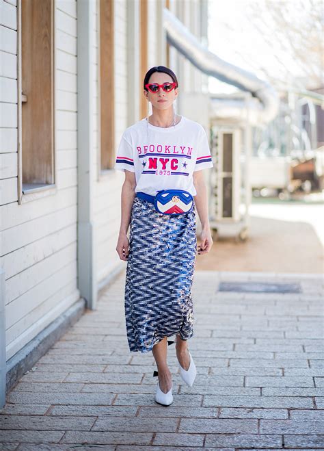 The Coolest Graphic Tees to Shop Right Now | StyleCaster