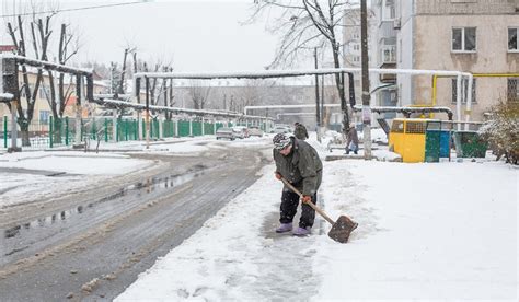 Quick and Easy Ways to Melt Ice on Sidewalks And Driveways