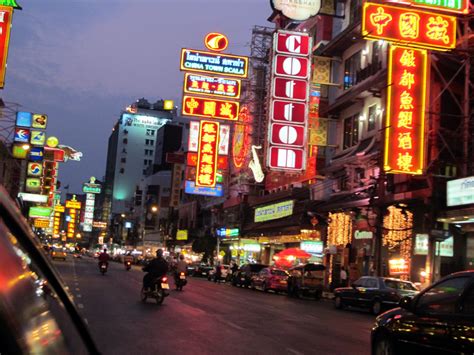 World Travel: Bangkok Chinatown and Night Markets Small-Group Tour ...