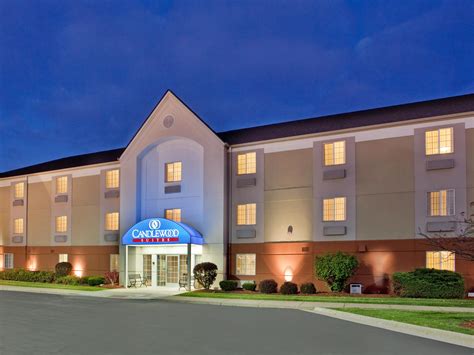 Extended Stay Hotel in Rockford, IL | Candlewood Suites Rockford