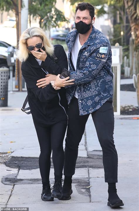 Peta Murgatroyd and husband Maksim Chmerkovskiy in West Hollywood | Maksim chmerkovskiy ...