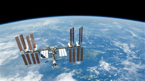 International Space Station safe from orbiting space debris | Fox News