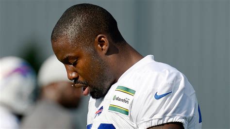 Bills' Vontae Davis explains why halftime retirement was 'therapeutic'