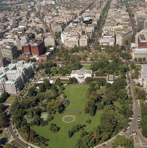 An aerial view of the White House : r/pics