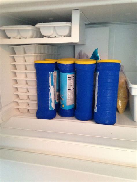 add water to empty Pringles cans and freeze them to use in cooler for food or fish!!! | Reuse ...