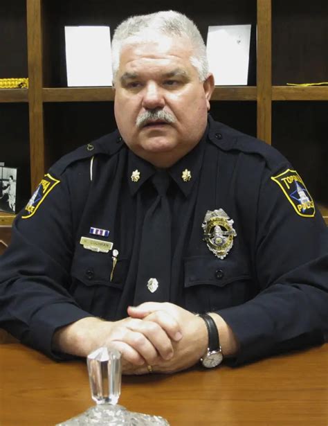 Topeka police veteran Bill Cochran named city's police chief - News Radio KMAN