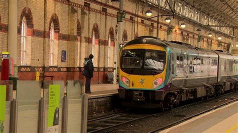 Plans to scrap new Manchester railway platforms condemned - BBC News