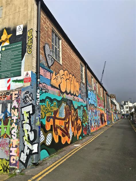 Brighton street art : Mazcan, Cosmo Sarson, BrokeArt and many more