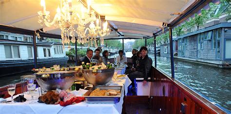 Amsterdam Dinner Cruise - Rondvaart met eten -Klassiek diner