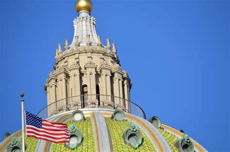 Harrisburg Capitol Building - let the moment live