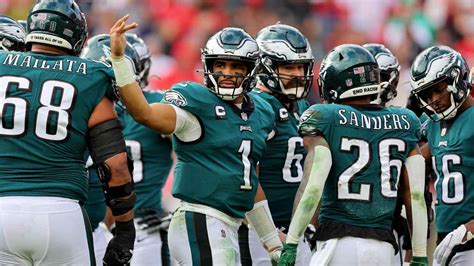 Eagles QB Jalen Hurts Updates Injury Status: 'It's Out There'