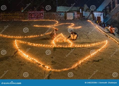 Dev Diwali Decorating at Varanasi Ganga Ghat Editorial Photo - Image of ...