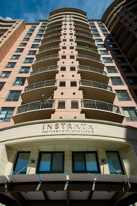 Instrata Pentagon City Apartments Near Washington DC - Photos