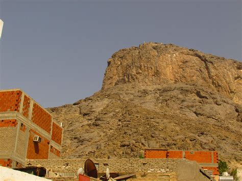 Jabal Al-Nour - Hira Cave | Natural landmarks, Medina, Monument valley