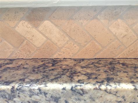 kitchen counters - How to caulk stone backsplash to granite countertop? - Home Improvement Stack ...