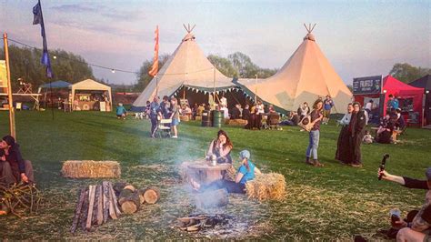 Camp Quirky - The Campervan Version of Glastonbury Festival