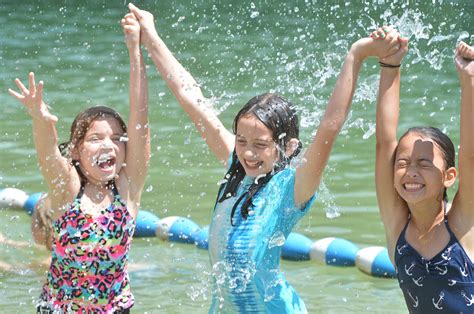 Bring the kids to cool off at these splash pads, water parks in Connecticut