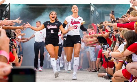 Husker Volleyball participates in tunnel walk at Memorial Stadium