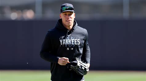 Giants Fan Sports 'Arson Judge' Jersey On Opening Day