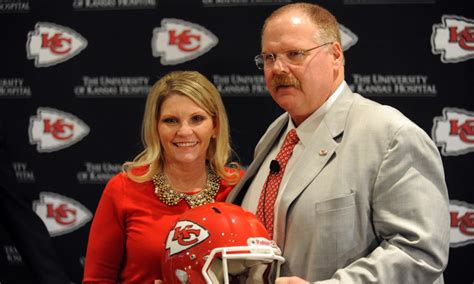 Chiefs HC Andy Reid and wife Tammy discuss faith, family and football