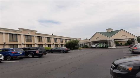 Holiday Inn Buffalo Airport Hotel Parking | WAY