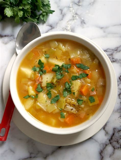 Healthy Chunky Leek and Potato Soup (No Cream) - My Gorgeous Recipes