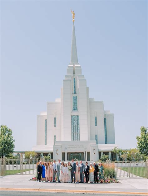 Summer Rexburg Temple Wedding - Janelle & Co Photo