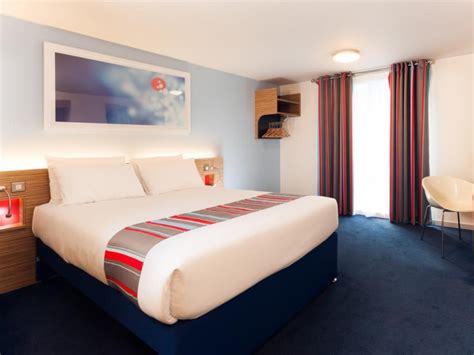 Travelodge London Central Tower Bridge Review – What's Good To Do