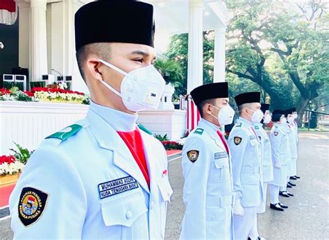 Prosesi Pengibaran Bendera Merah Putih di Istana saat Pandemi Covid-19 - News+ on RCTI+