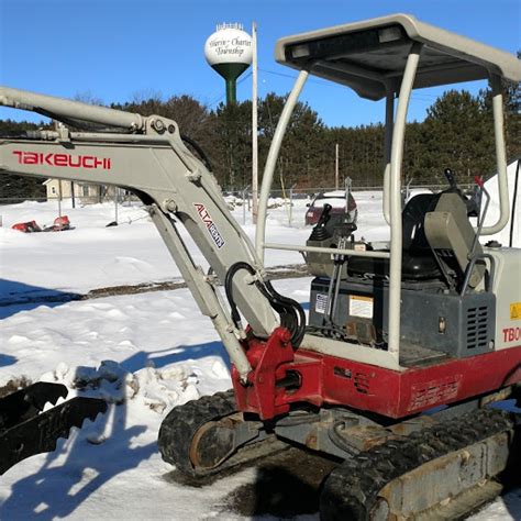 TAKEUCHI MINI EXCAVATOR TB 016 w thumb - Universal Rent It All