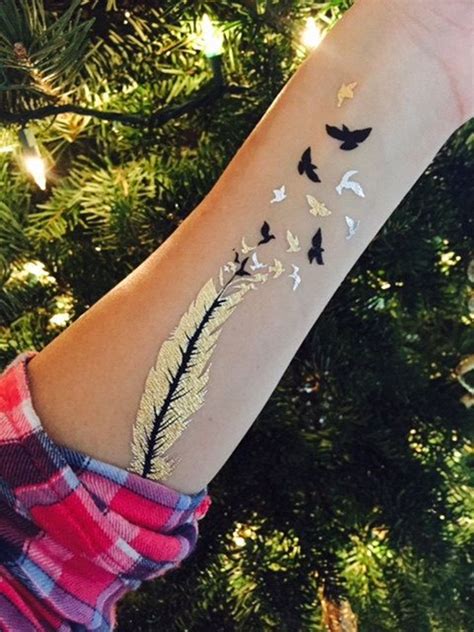 40 Temporary Metallic Tattoos that are in Trend