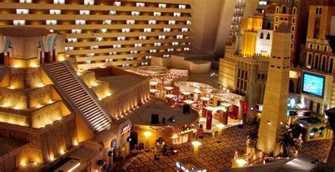 luxor-hotel-interior – Holiday Dance Classic